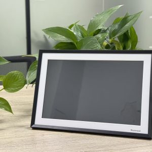 Westwood - 10.1'' Digital Picture Frame with 32GB Storage